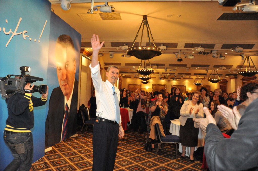 Το επιτελείο του Γιώργου Λιλλήκα θέλει να επικεντρωθεί στο ξεκαθάρισμα γκρίζων σημείων στις θέσεις του υποψηφίου του ως προς το ΦΑ και το Μνημόνιο